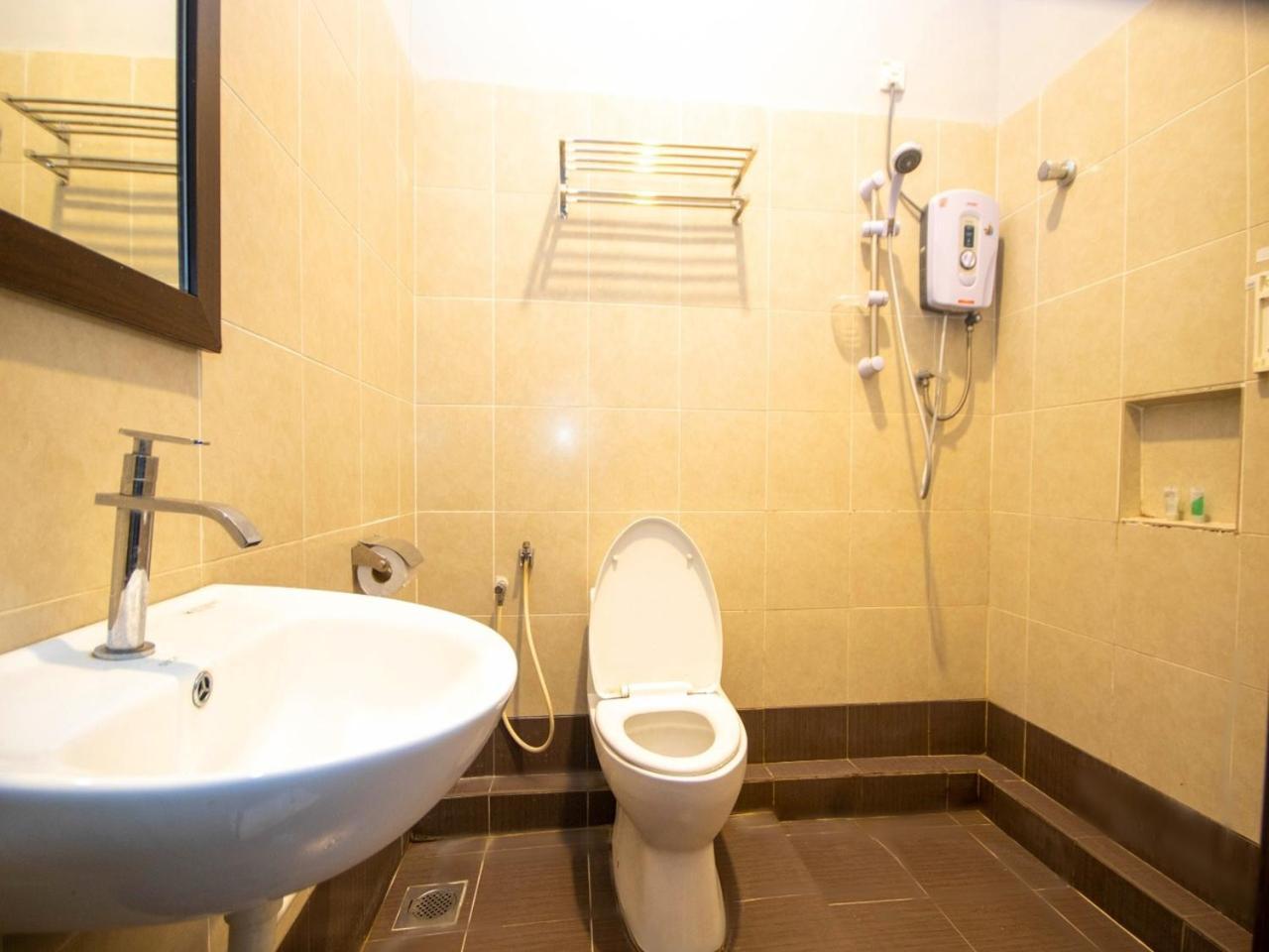 Jq Bl Hotel, Ipoh Exteriör bild